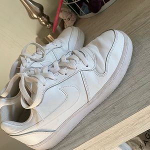 Nike Womens Ebernon Low-Top Shoes Sneakers